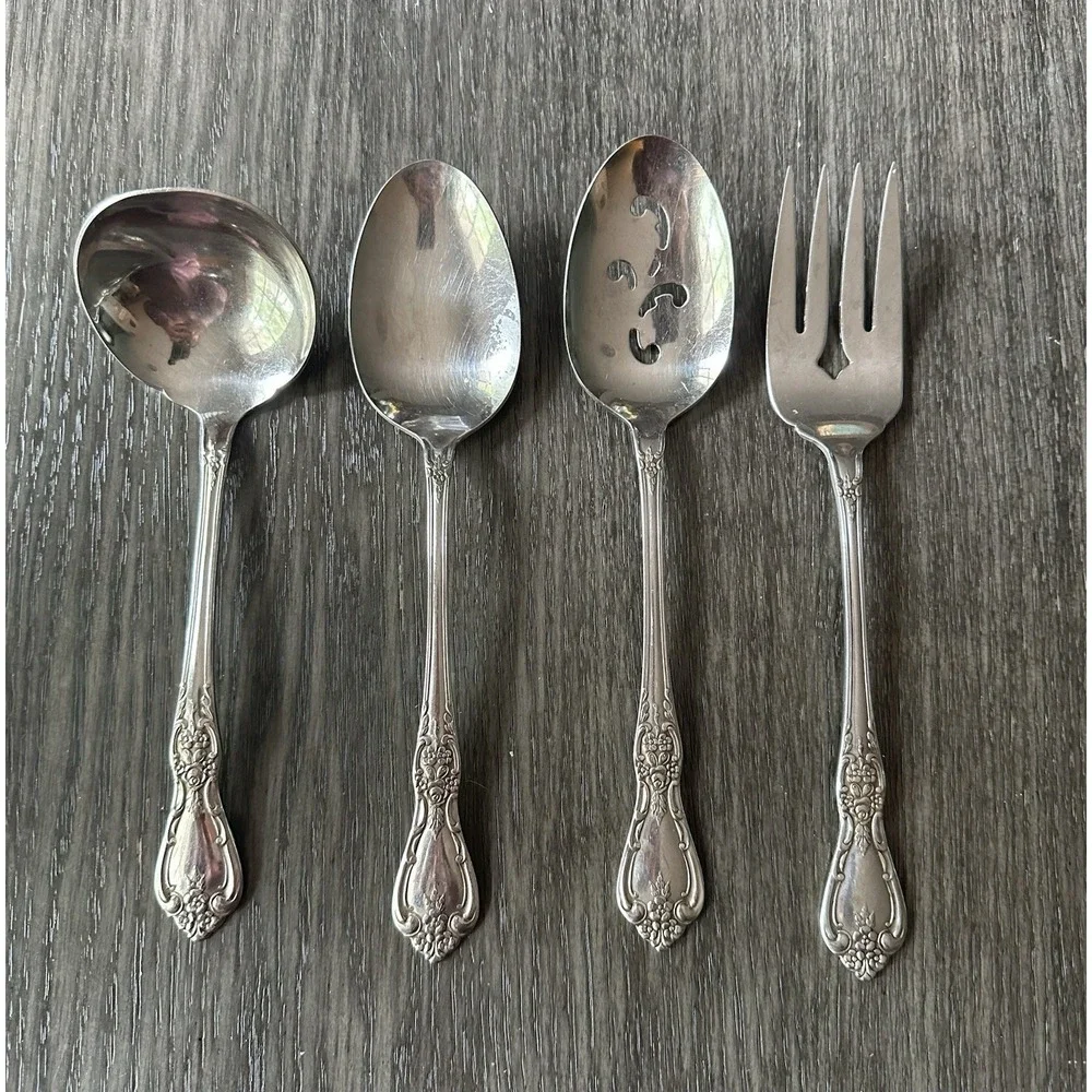 11 Oneida Distinction Deluxe Stainless HH Kennett Square Serving‎ Set Tea Spoons